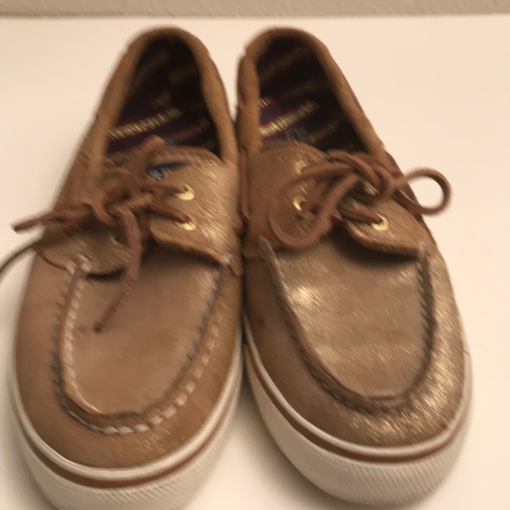 Women’s shoes